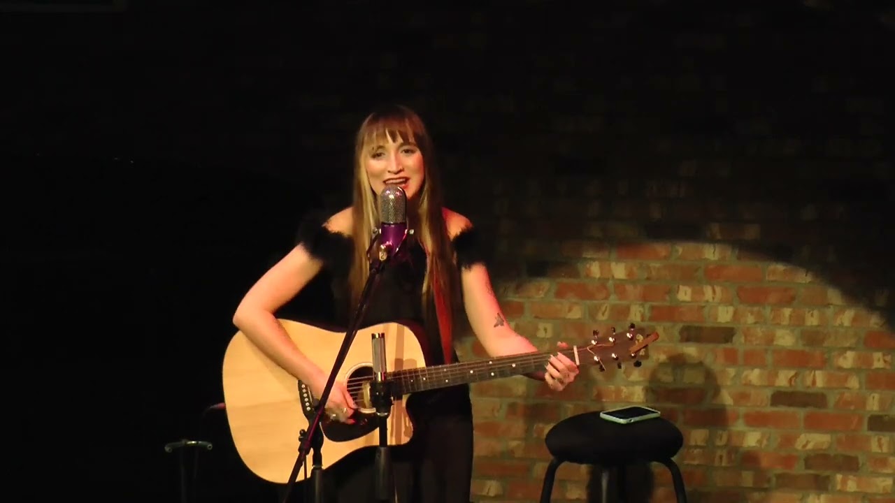 Guarda "Weak Moment" by Megan Katarina at Timucua Arts su YouTube Guarda "Weak Moment" by Megan Katarina at Timucua Arts su YouTube