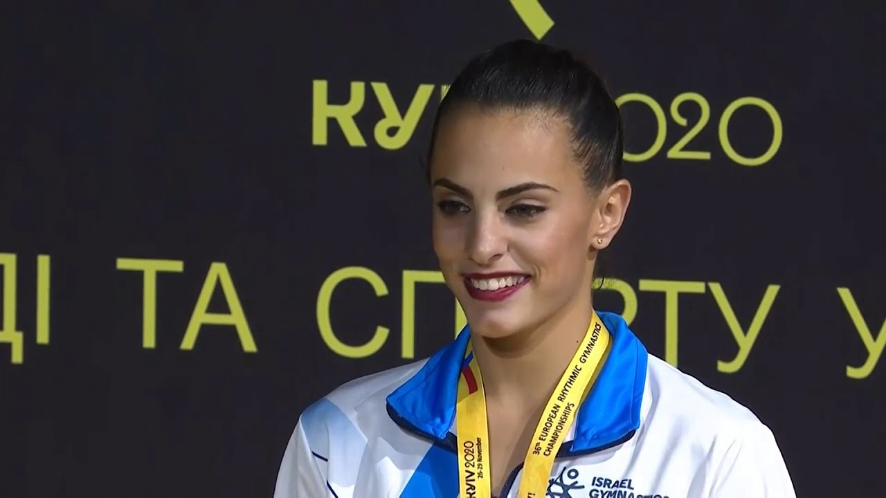 Award Ceremony - Sen Ind AA & winner of the 