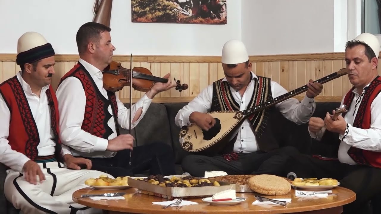 Bajram Haliti  Agim Boka   Potpuri Folklorike