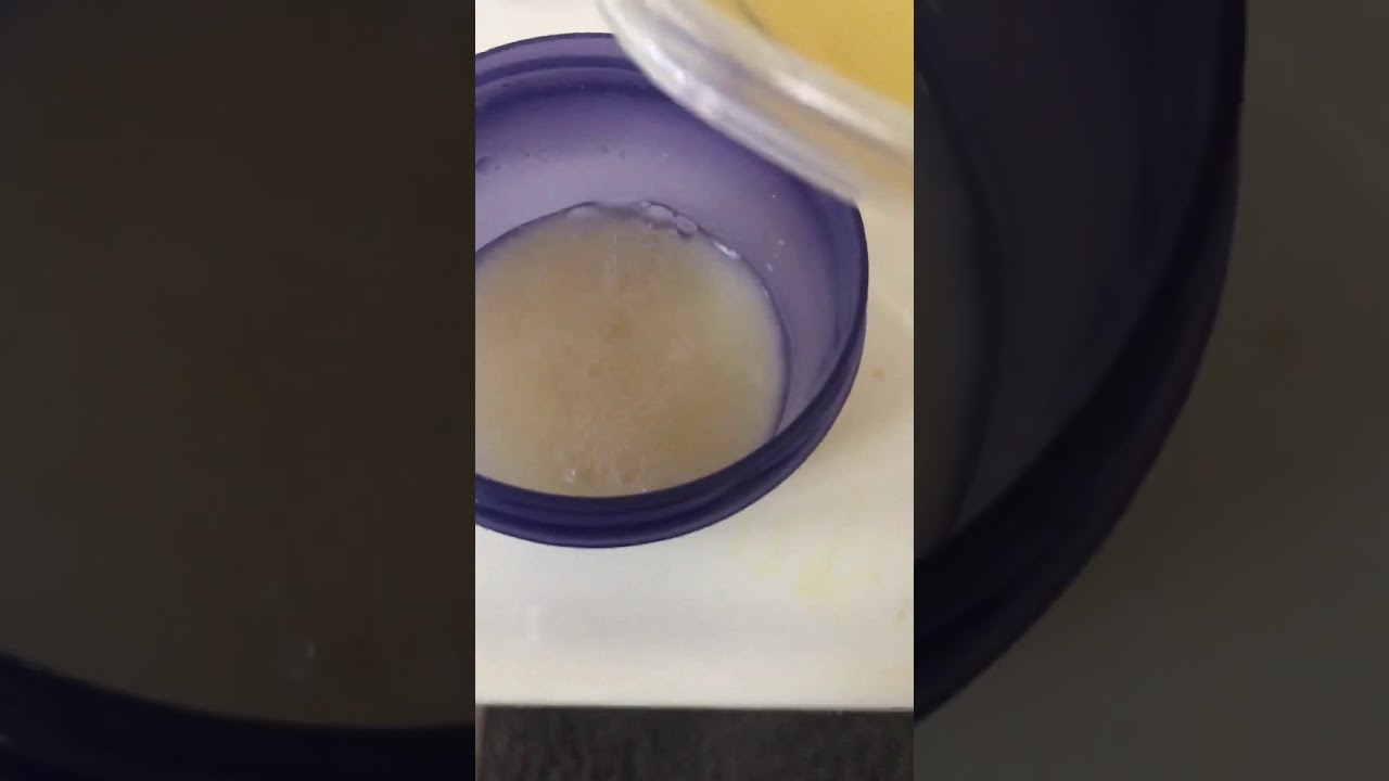 Baking soda gender reveal !Its a girl !!👧🏽 YouTube