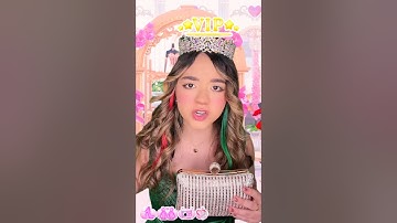 When You Get "CAUGHT GLITCHING" into VIP in DRESS TO IMPRESS..😅