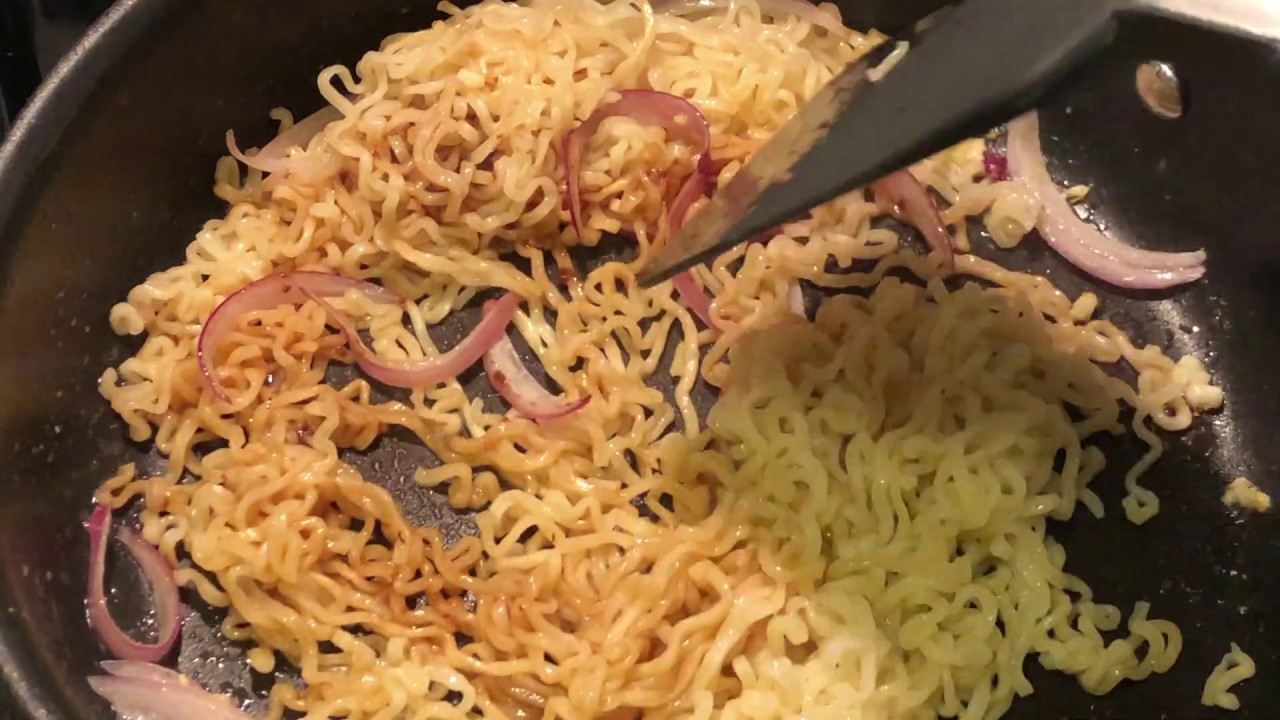 Fried Ramen Noodles in Taco Bell Sauce YouTube