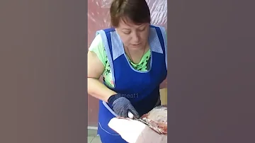 Лопатка свиная (передний окорок)