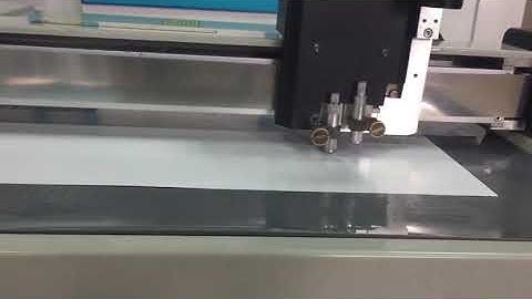 Custom paper packaging box die cut PVC box vinyl sticker decal AOKE DCH30 CNC flatbed cutter plotter