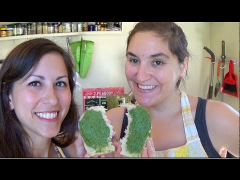 Roo's How To: Make Diana's Vegan Pesto - It's So Easy!