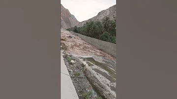 لحظة نزول وادي السحتن 