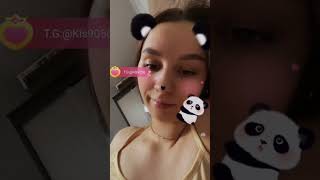 Periscope Live Broadcast Teen Girl Routine