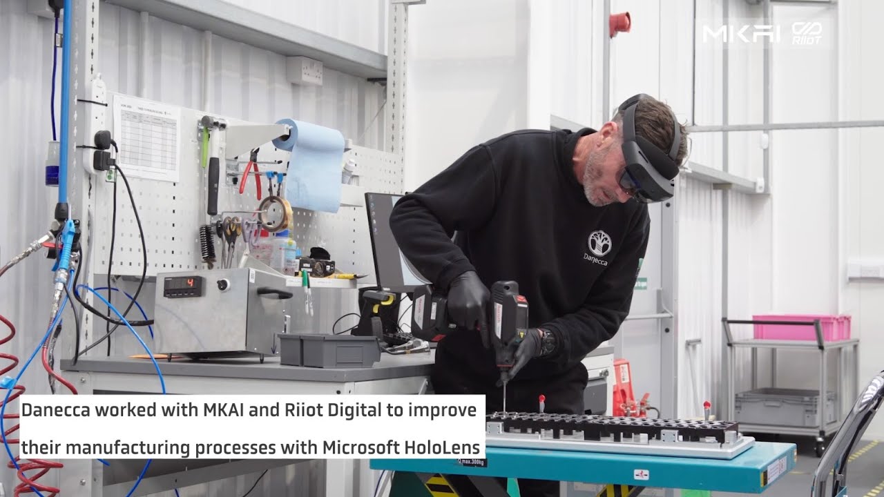 Augmented Reality Manufacturing Assistance - YouTube