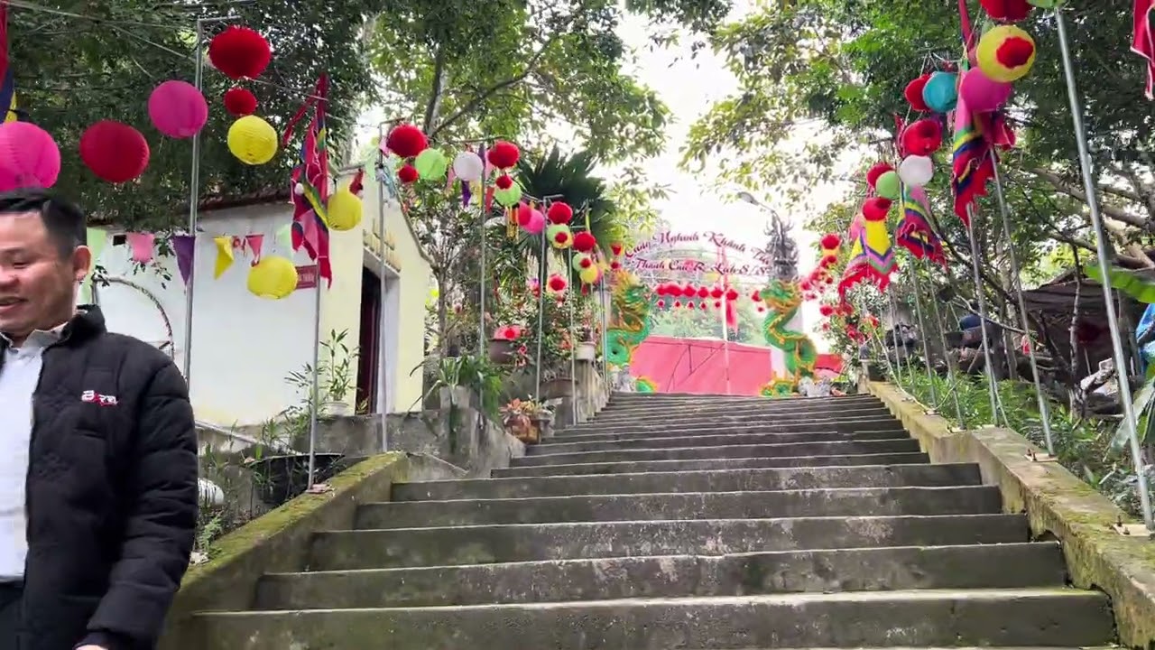 Ngôi đền cậu bé lệch nằm trên tỉnh Bắc Giang