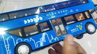 |57| Đồ chơi trẻ em - Xe buýt sắt trớn nhạc đèn - mở cửa C5 screenshot 4