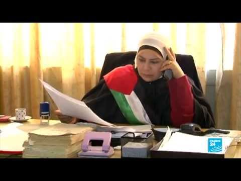 خلود الفقيه: أول قاضية شرعية في فلسطين