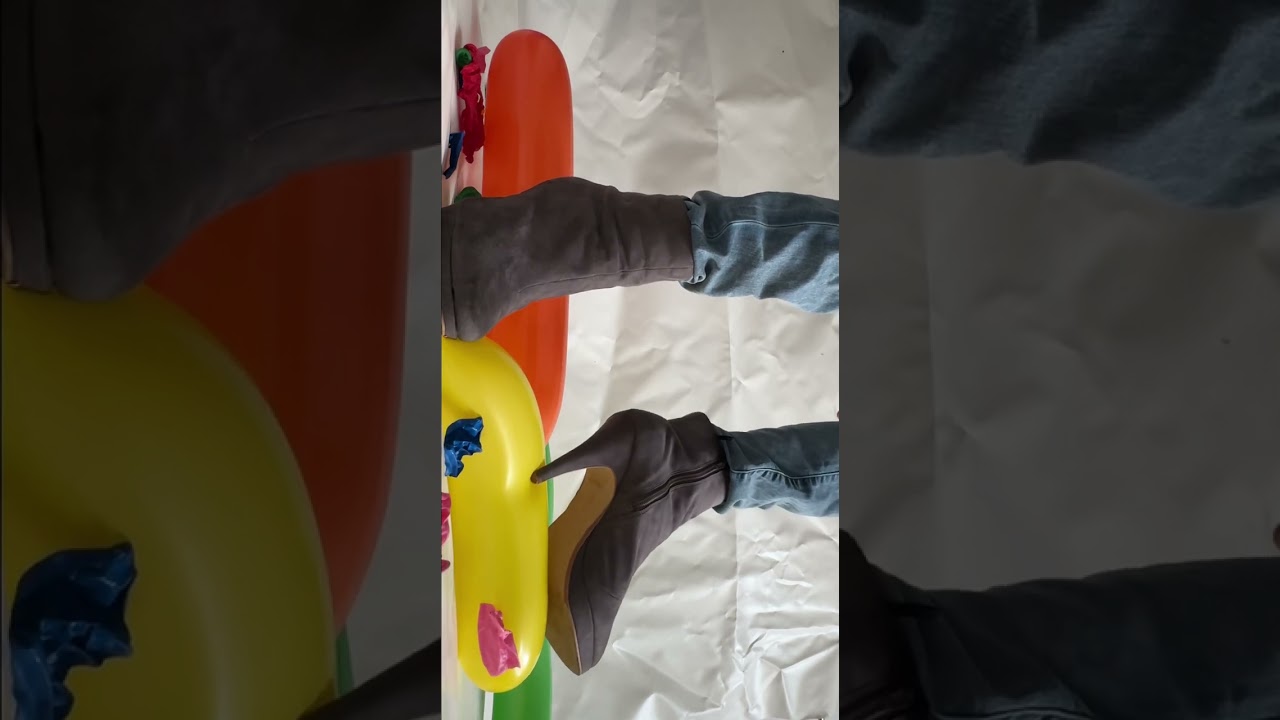 High Heels stomp Balloon Pop