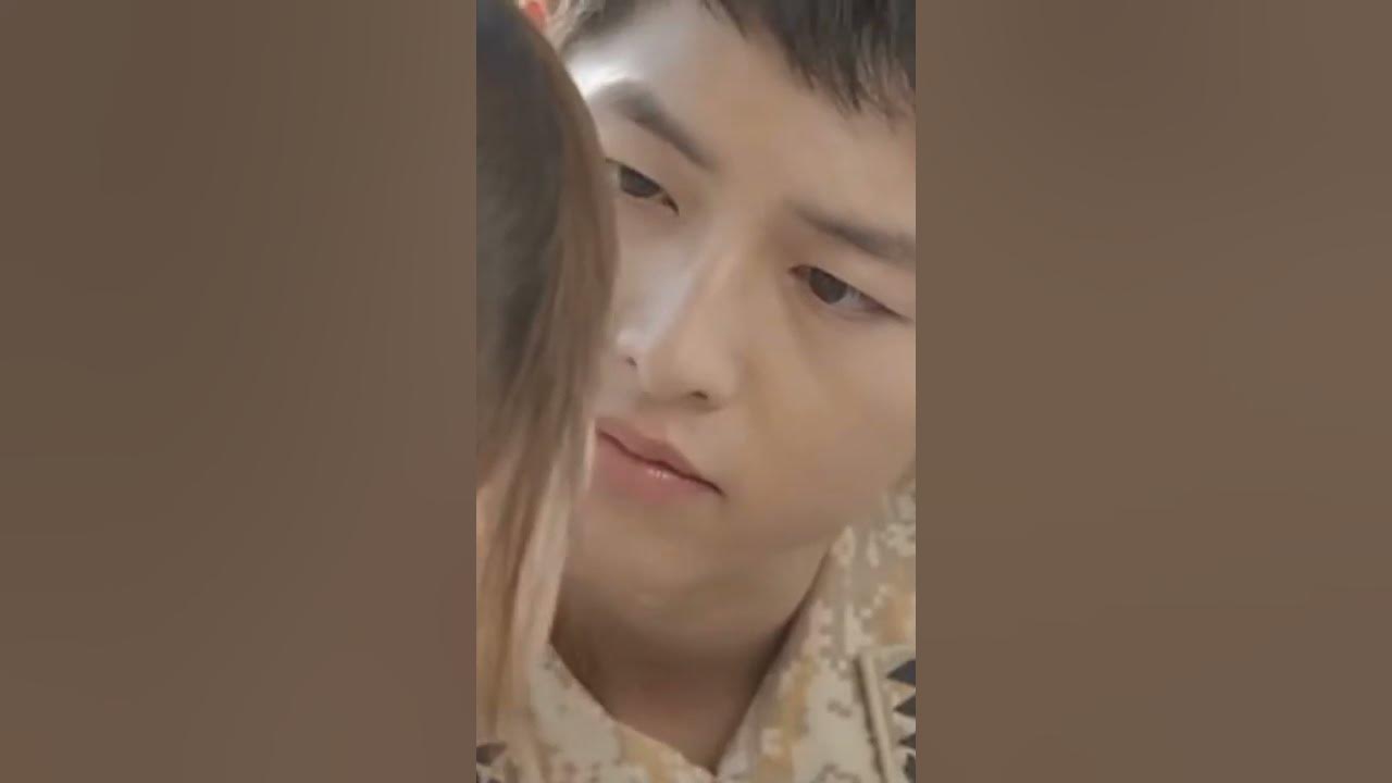 I miss this couple 🥺#shorts #kdrama #descendantsofthesun #songjoongki please subscribe 😊