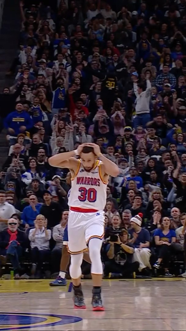 Curry BANKS in the heat check three and he can’t believe it! ?