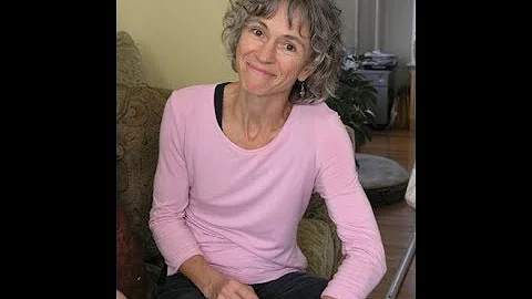 LunaSpeaks with Peggy Cohen, Midwife