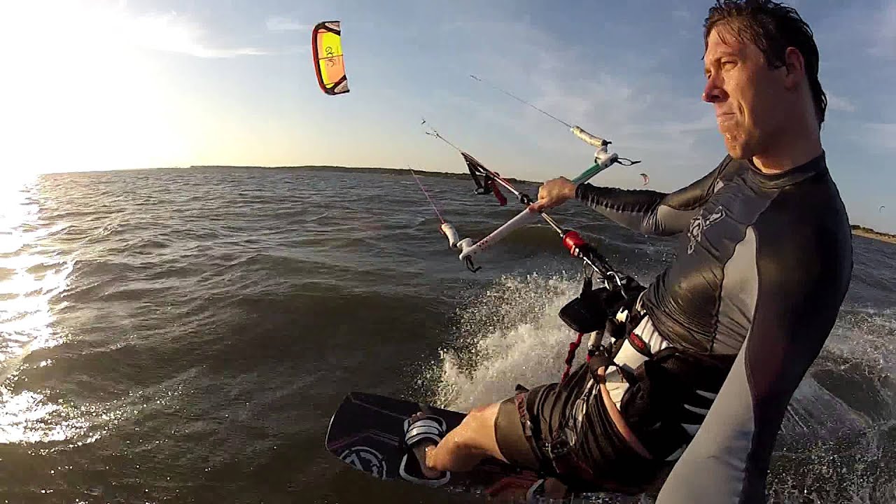 Stephan of KITEAID riding with an Epic Screamer