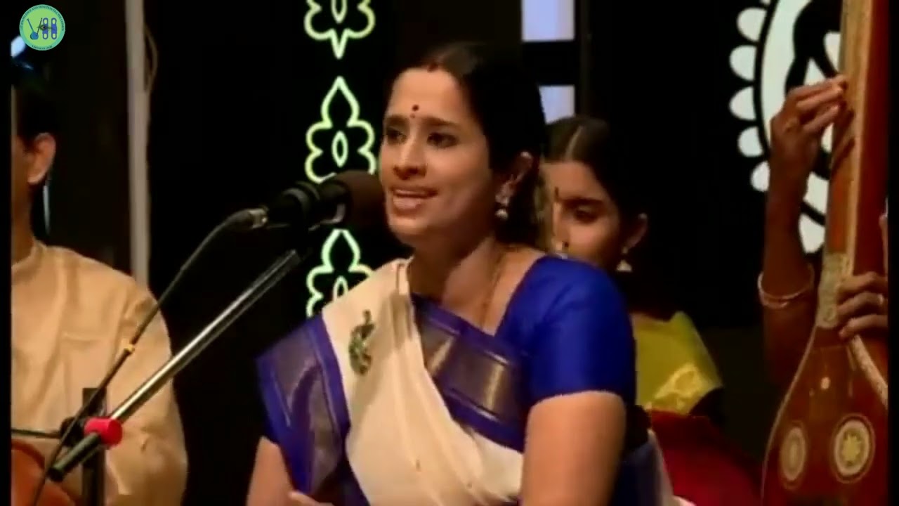 Nammalvar and Mathurakavi Alvargal Harikatha by Smt.Vishaka Hari