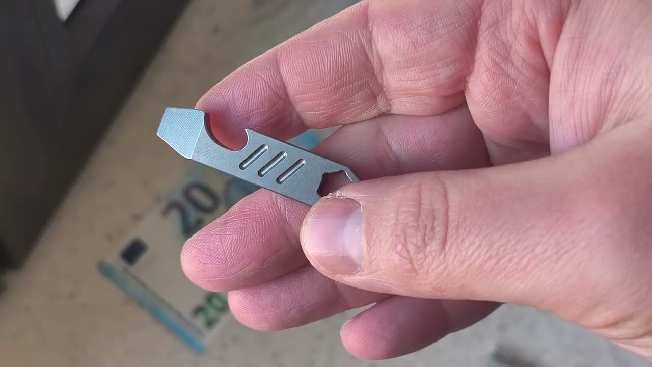 Обзор мини-ломика из титана TC4 - проверка на наличие титана в составе. Распаковка Sofirn SR15