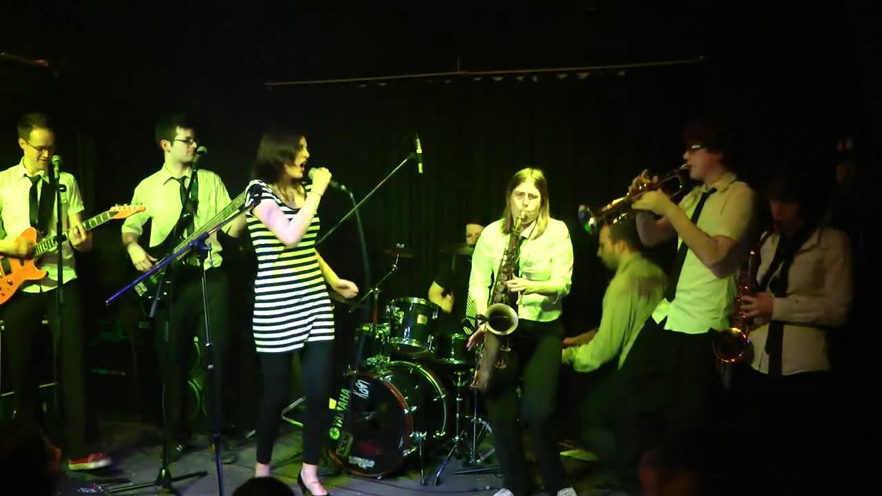 Les Calcatoggios - Superman (Live im Lovelite)