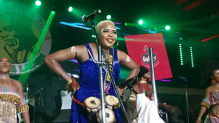 Omoge Bata Another Strong Female Yoruba Cultural Drummer Silenced Hundreds At Felabration 24 Nigeria