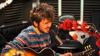 Video thumbnail of "Revolver - Parallel Lives - Session Acoustique OÜI FM"