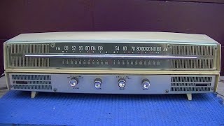 LLoyds TM 988 Vintage AM FM Tube Radio Repair