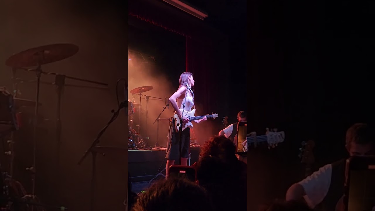 Emma Nolde, Sirene,Milano 13/12/2024