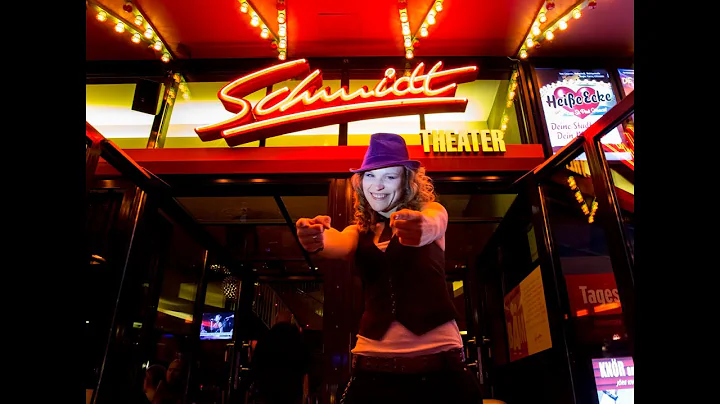 DAS!   Karaoke im Schmidt Theater mit Frances