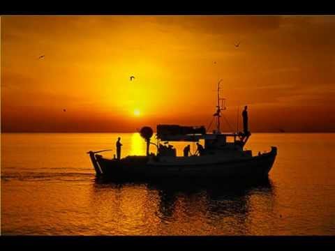 Ζουζούνια - Ξεκινά μια ψαροπούλα (Official)