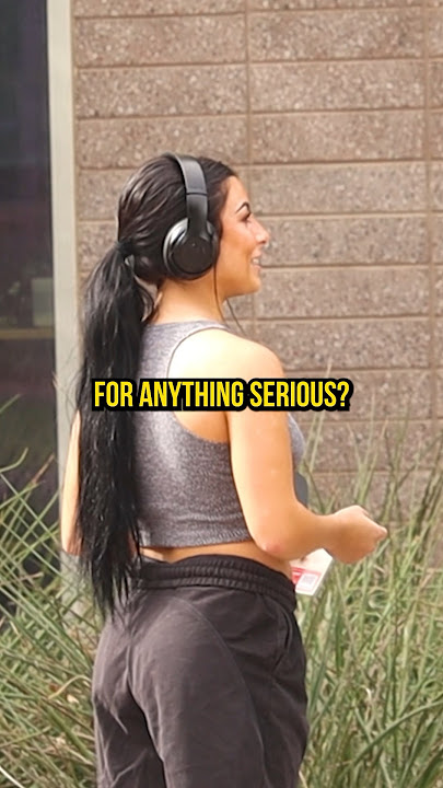 She was shocked at his pickup line.. 😂💀 #pranks #rizz #pickuplines #arizonastateuniversity