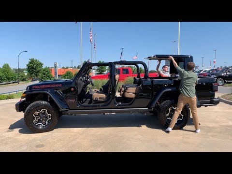 How To Take The Hard Top Doors Off Your Jeep Gladiator Steve Landers Cdj Youtube