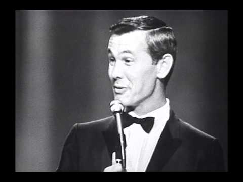 RAT Pack Live 1965 : Johnny Carson's Monologue - YouTube