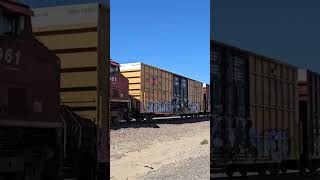 BNSF 6078 (25TH Anniversary) leads a manifest