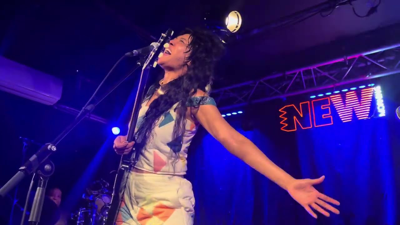 Judith Hill : As Trains Go By (Prince) @ New Morning, Paris