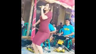 Biduan dangdut udah cantik suara nya merdu