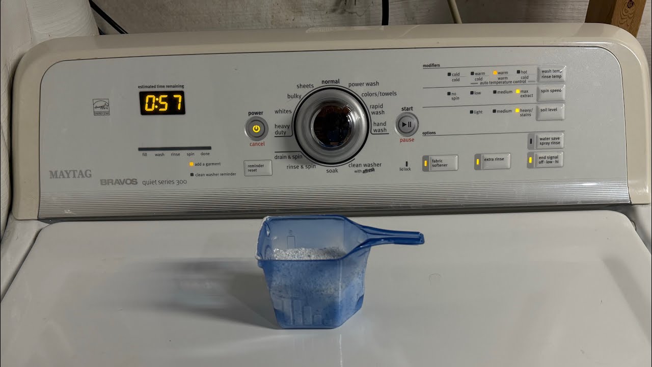 Maytag Bravos MVWB450WQ1 Colors/Towels Cycle (slightly overloaded?)