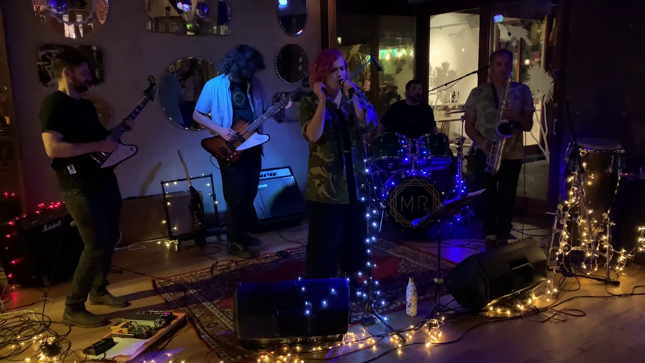 Fan Footage: Mighty Righteous perform Redbone Childish Gambino, Southern Cross 24-01-20