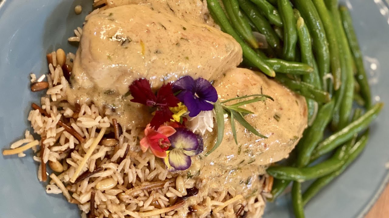 How to Make Chicken with Tarragon Cream Sauce, Green Beans & Rice Pilaf | Rachael Ray | Rachael Ray Show