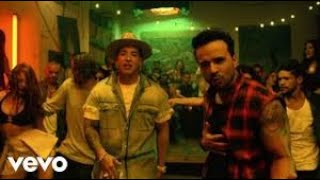 Luis Fonsi - Despacito ft. Daddy Yankee (lyric video)