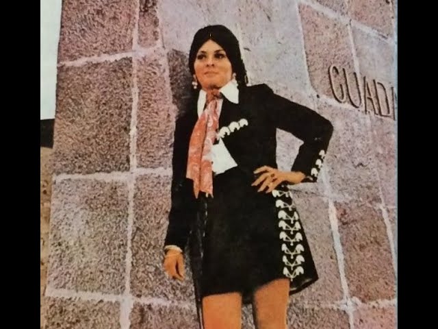 CHAYITO VALDEZ "LA REINA" - PEDACITOS DE SUS PRIMEROS EXITOS - YouTube