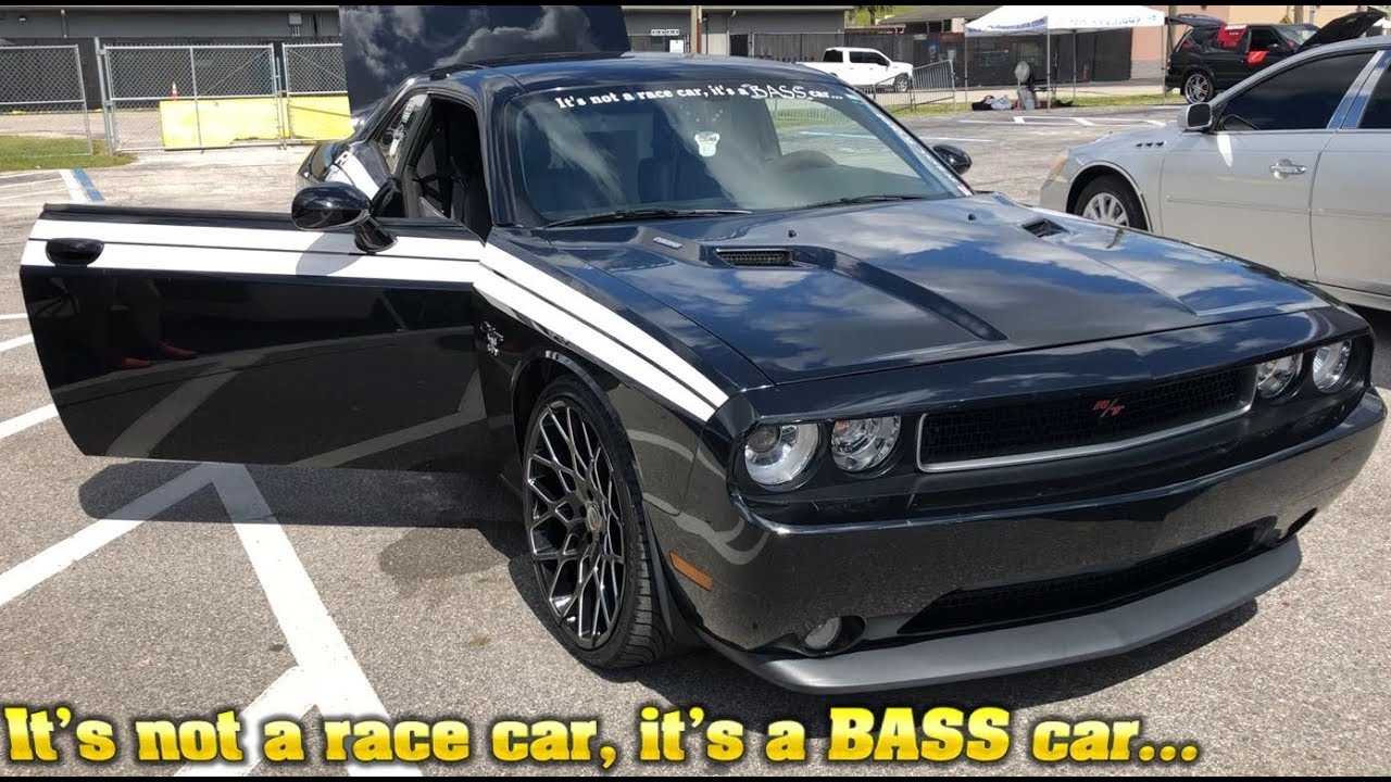 CHALLENGER WALLED WITH 4 12S BANGING HARD