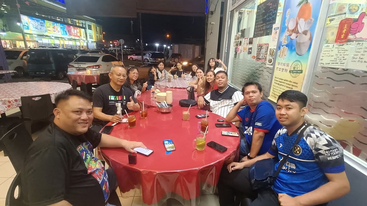 Berkumpul Makan Bersama Keluarga Youtuber