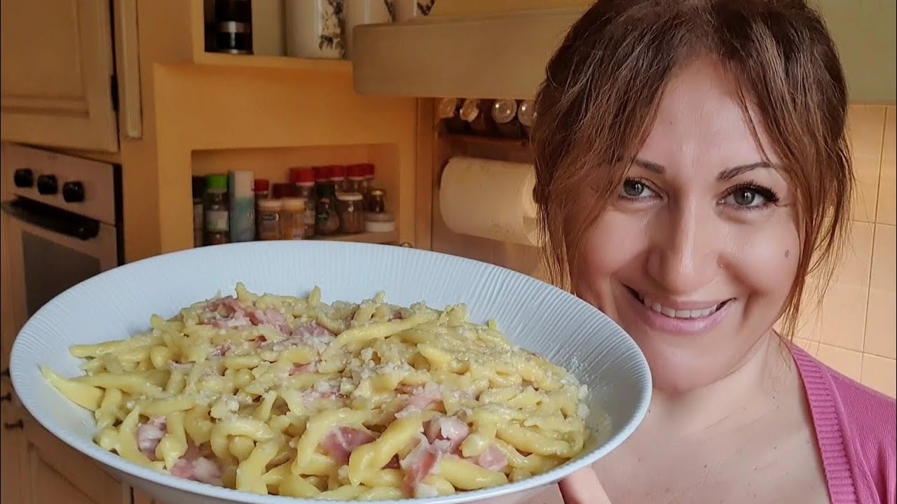 TROFIE FATTE A MANO allo zafferano con pancetta e provola... OLEOLITO di zafferano