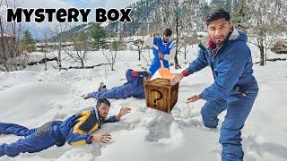Search The Mystery Box In The Ice 🥶 - जो पहले ढूँढेगा उसको मिलगा का लाखों का इनाम 🙄