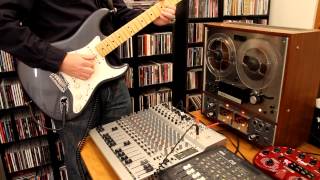 Reel-to-reel Tape Delay Demonstration with Electric Guitar