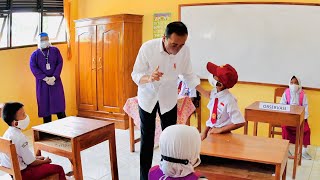 Presiden Jokowi Tinjau Vaksinasi Covid-19 untuk Anak, Grobogan, 5 Januari 2022