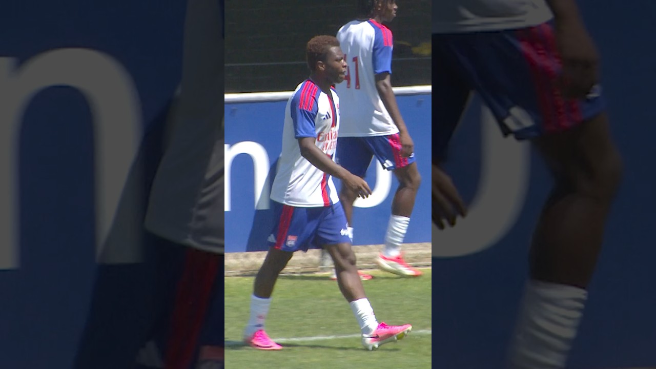 ⚡ Le dernier but de nos Gones, inscrit par Enzo Molebe, bien lancé par Noah Nartey 👊 #ol #football