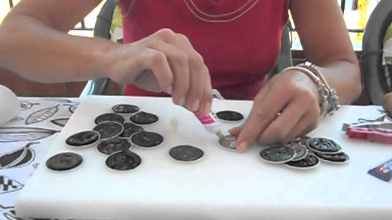 Broche con cápsulas de Nespresso - YouTube