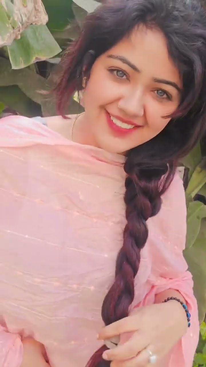 #Ritesh Pandey ⚫कमर ⚫Kamar⚫ #रितेश पांडे ⚫Feat : Anisha Pandey ⚫Bhojpuri New Song 2025
