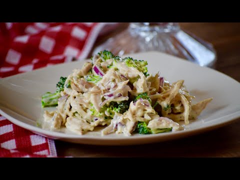 Video: Salată De Broccoli De Pui